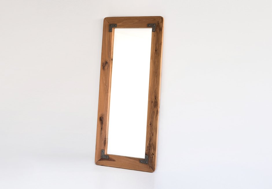 solid mirror i